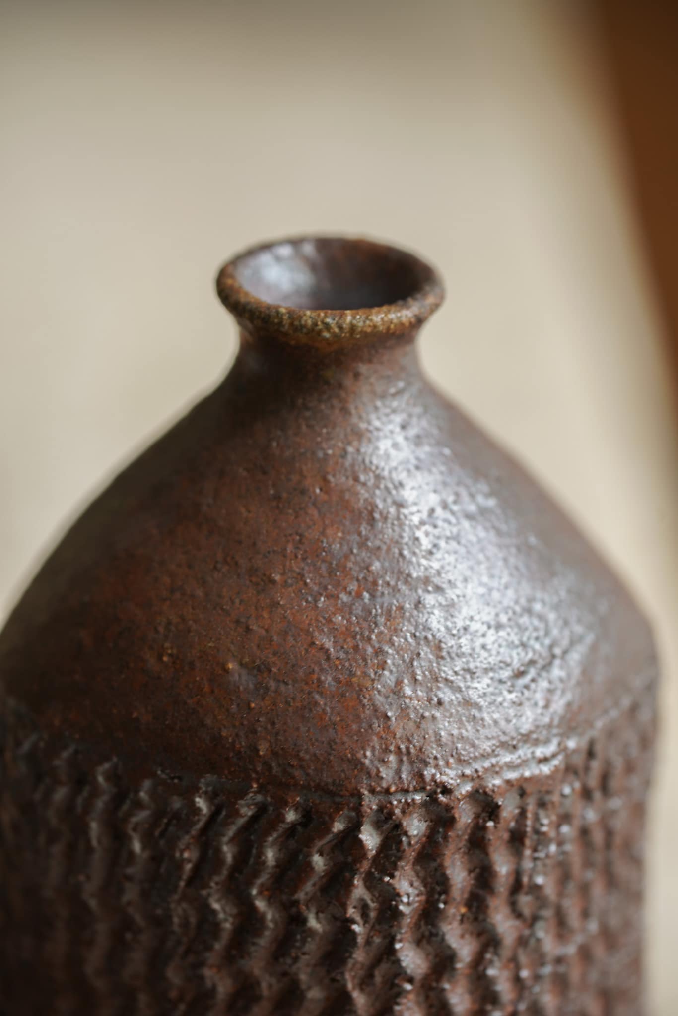 Wood fired collection: vase with texture (#3) - Image 4