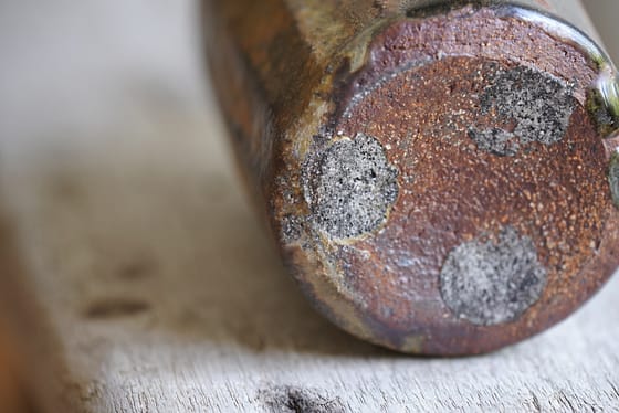 Woodfired collection: Facet vase with ash glaze - Image 8
