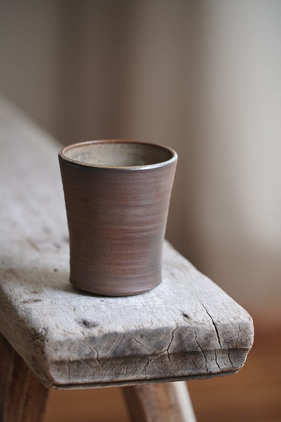 Woodfired collection: Cup with flame marks and ash glaze - Image 2