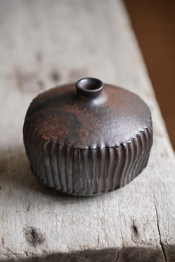 Woodfired collection: wave vase (#2) - Image 7