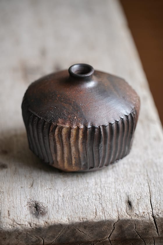 Woodfired collection: wave vase (#2) - Image 6