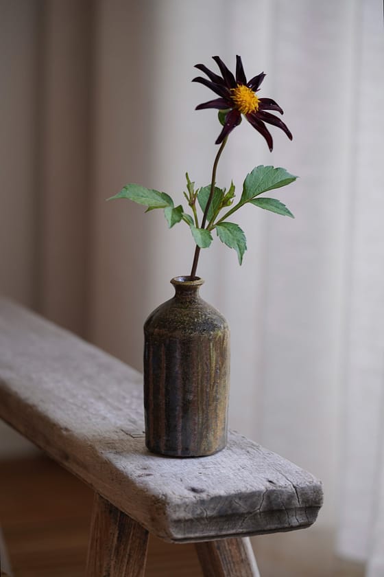 Woodfired collection: Facet vase with ash glaze - Image 3
