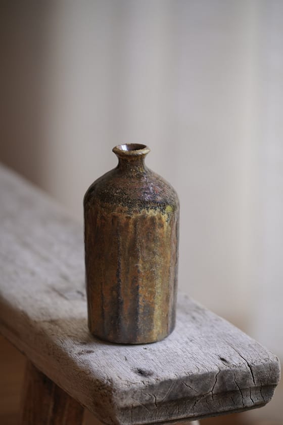 Woodfired collection: Facet vase with ash glaze
