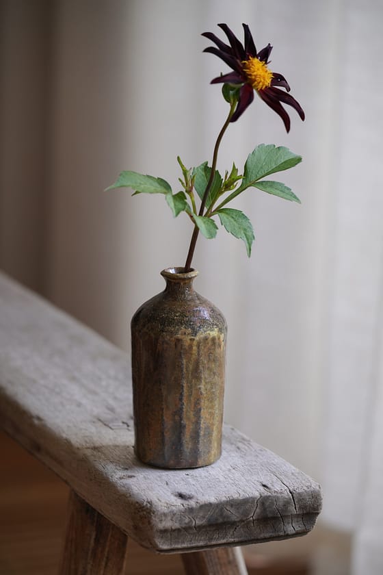 Woodfired collection: Facet vase with ash glaze - Image 5